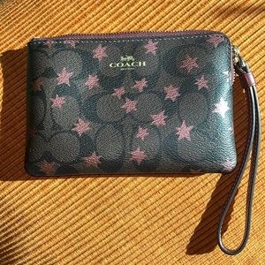 NWT coach wristlet clutch